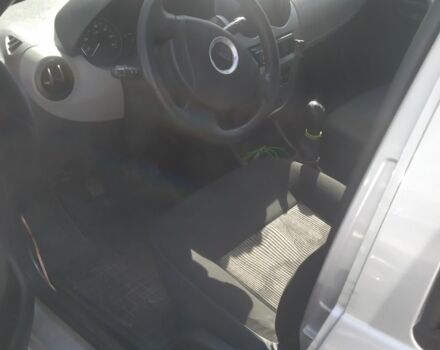 Сірий Дачія Sandero, об'ємом двигуна 1.2 л та пробігом 176 тис. км за 3500 $, фото 5 на Automoto.ua