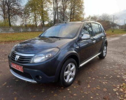 Дачия Сандеро 2010 в Кролевце на Automoto.ua Серый Дачия Сандеро, объемом двигателя 1.6 л и пробегом 230 тыс. км за 6800 $, фото 5 на Automoto.ua