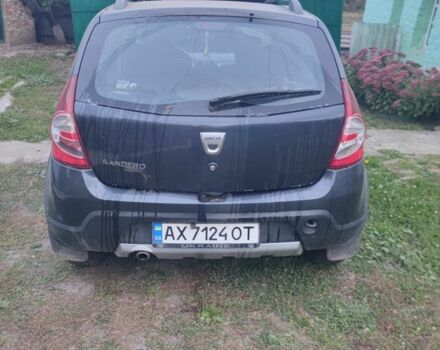 Дачия Сандеро 2010 в Коломаке на Automoto.ua Серый Дачия Сандеро, объемом двигателя 1.6 л и пробегом 2 тыс. км за 5500 $, фото 1 на Automoto.ua