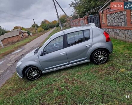 Сірий Дачія Sandero, об'ємом двигуна 1.6 л та пробігом 142 тис. км за 5599 $, фото 4 на Automoto.ua