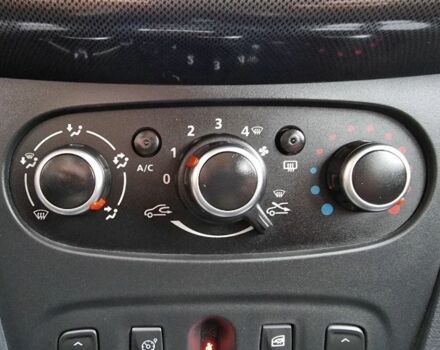 Серый Дачия Сандеро, объемом двигателя 1.5 л и пробегом 136 тыс. км за 7190 $, фото 10 на Automoto.ua