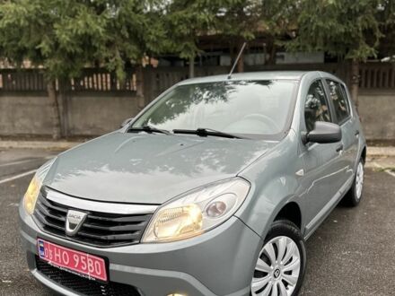 Дачия Сандеро 2008 в Виннице на Automoto.ua Серый Дачия Сандеро, объемом двигателя 1.6 л и пробегом 217 тыс. км за 5299 $, фото 1 на Automoto.ua