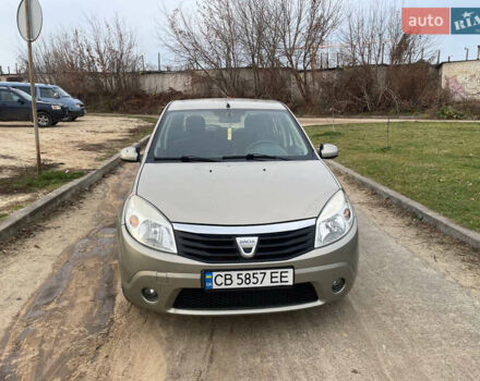 Серый Дачия Сандеро, объемом двигателя 1.4 л и пробегом 147 тыс. км за 4500 $, фото 1 на Automoto.ua