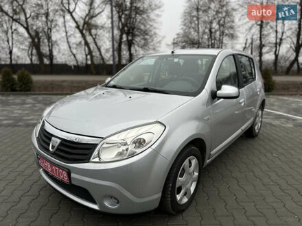 Дачія Sandero 2008 у Вінниці на Automoto.ua Сірий Дачія Sandero, об'ємом двигуна 1.6 л та пробігом 227 тис. км за 4900 $, фото 1 на Automoto.ua