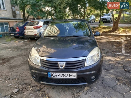 Дачия Сандеро 2008 в Киеве на Automoto.ua Серый Дачия Сандеро, объемом двигателя 1.6 л и пробегом 280 тыс. км за 4500 $, фото 1 на Automoto.ua