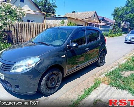 Сірий Дачія Sandero, об'ємом двигуна 1.4 л та пробігом 350 тис. км за 3200 $, фото 1 на Automoto.ua