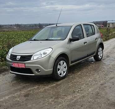 Сірий Дачія Sandero, об'ємом двигуна 1.39 л та пробігом 205 тис. км за 4300 $, фото 1 на Automoto.ua