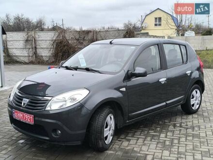 Сірий Дачія Sandero, об'ємом двигуна 1.6 л та пробігом 197 тис. км за 5600 $, фото 1 на Automoto.ua