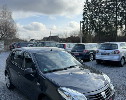 Серый Дачия Сандеро, объемом двигателя 1.4 л и пробегом 204 тыс. км за 4999 $, фото 1 на Automoto.ua