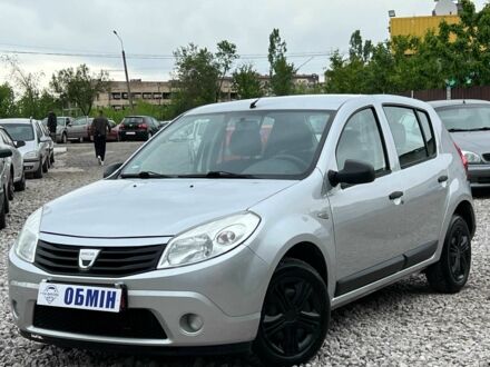 Сірий Дачія Sandero, об'ємом двигуна 1.4 л та пробігом 133 тис. км за 5400 $, фото 1 на Automoto.ua