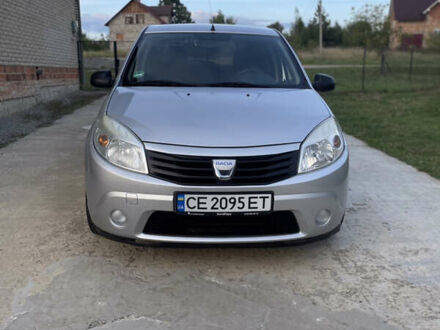 Дачія Sandero 2009 у Чернівцях на Automoto.ua Сірий Дачія Sandero, об'ємом двигуна 1.4 л та пробігом 237 тис. км за 3850 $, фото 1 на Automoto.ua
