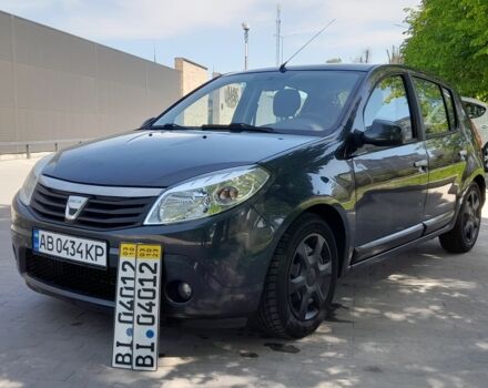 Сірий Дачія Sandero, об'ємом двигуна 1.4 л та пробігом 145 тис. км за 4750 $, фото 1 на Automoto.ua