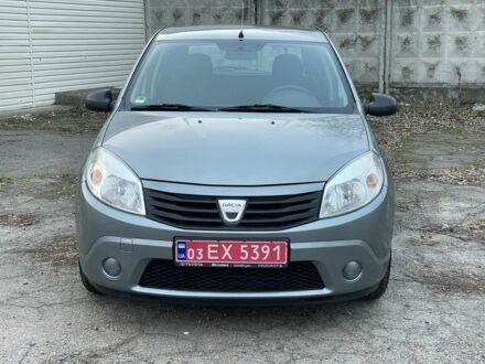 Дачія Sandero 2009 у Фастове на Automoto.ua Сірий Дачія Sandero, об'ємом двигуна 1.4 л та пробігом 222 тис. км за 4200 $, фото 1 на Automoto.ua