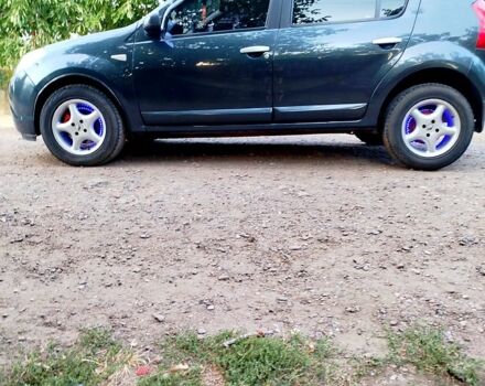 Сірий Дачія Sandero, об'ємом двигуна 1.6 л та пробігом 120 тис. км за 4500 $, фото 1 на Automoto.ua