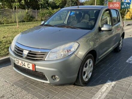 Сірий Дачія Sandero, об'ємом двигуна 1.6 л та пробігом 178 тис. км за 5399 $, фото 1 на Automoto.ua