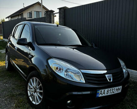 Сірий Дачія Sandero, об'ємом двигуна 1.6 л та пробігом 431 тис. км за 4200 $, фото 1 на Automoto.ua
