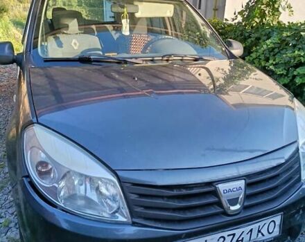 Серый Дачия Сандеро, объемом двигателя 1.15 л и пробегом 320 тыс. км за 3500 $, фото 1 на Automoto.ua