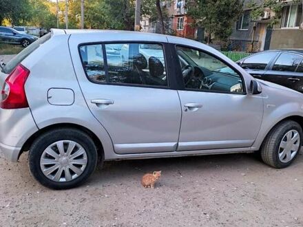 Дачія Sandero 2010 у Болграде на Automoto.ua Сірий Дачія Sandero, об'ємом двигуна 1.39 л та пробігом 98 тис. км за 4700 $, фото 1 на Automoto.ua