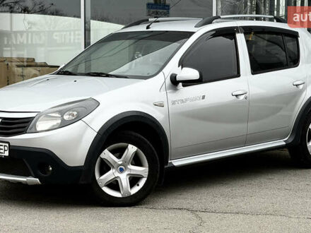 Серый Дачия Сандеро, объемом двигателя 1.46 л и пробегом 141 тыс. км за 5800 $, фото 1 на Automoto.ua