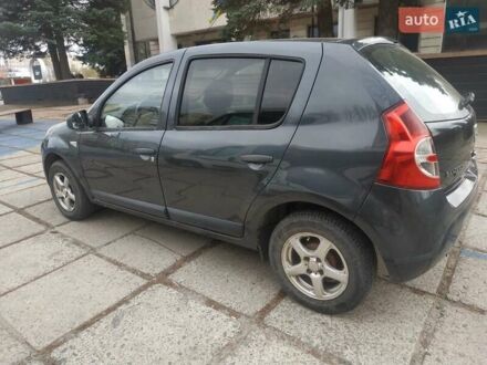 Дачія Sandero 2010 у Львові на Automoto.ua Сірий Дачія Sandero, об'ємом двигуна 1.2 л та пробігом 207 тис. км за 3800 $, фото 1 на Automoto.ua