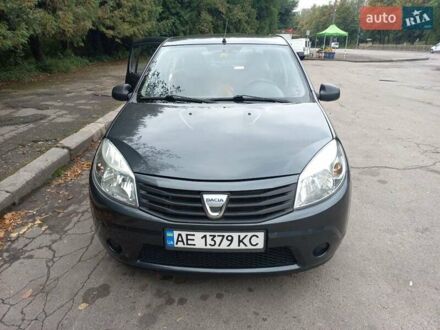 Сірий Дачія Sandero, об'ємом двигуна 1.1 л та пробігом 132 тис. км за 4500 $, фото 1 на Automoto.ua