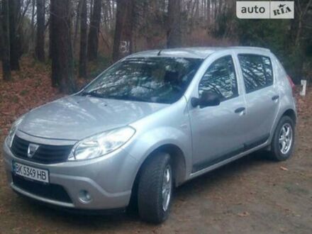 Дачия Сандеро 2010 в Львове на Automoto.ua Серый Дачия Сандеро, объемом двигателя 1.2 л и пробегом 174 тыс. км за 4600 $, фото 1 на Automoto.ua