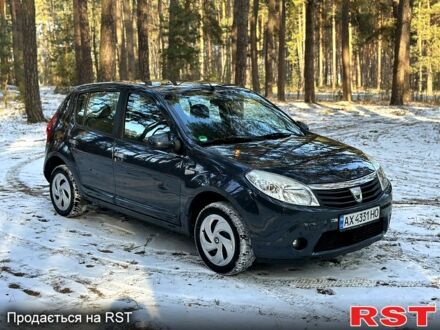 Дачія Sandero 2010 у Богодухове на Automoto.ua Сірий Дачія Sandero, об'ємом двигуна 1.1 л та пробігом 226 тис. км за 4400 $, фото 1 на Automoto.ua