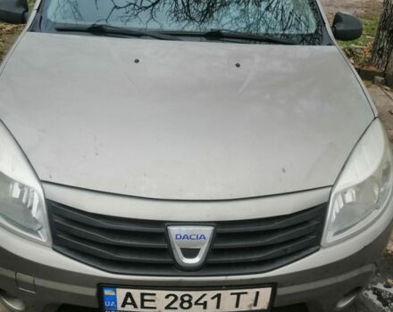 Серый Дачия Сандеро, объемом двигателя 1.5 л и пробегом 248 тыс. км за 4500 $, фото 1 на Automoto.ua