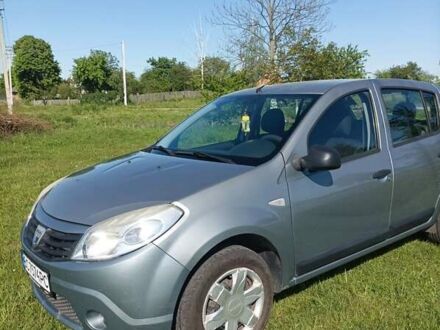 Дачия Сандеро 2010 в Добротвор на Automoto.ua Серый Дачия Сандеро, объемом двигателя 1.2 л и пробегом 182 тыс. км за 3800 $, фото 1 на Automoto.ua