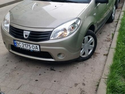 Дачія Sandero 2010 у Львові на Automoto.ua Сірий Дачія Sandero, об'ємом двигуна 1.4 л та пробігом 251 тис. км за 4300 $, фото 1 на Automoto.ua