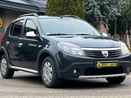 Серый Дачия Сандеро, объемом двигателя 1.6 л и пробегом 177 тыс. км за 7700 $, фото 1 на Automoto.ua