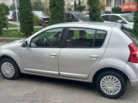 Серый Дачия Сандеро, объемом двигателя 1.5 л и пробегом 198 тыс. км за 5600 $, фото 1 на Automoto.ua