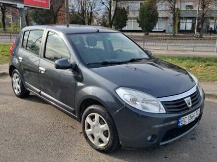 Дачія Sandero 2011 у Львові на Automoto.ua Сірий Дачія Sandero, об'ємом двигуна 1.6 л та пробігом 200 тис. км за 6200 $, фото 1 на Automoto.ua