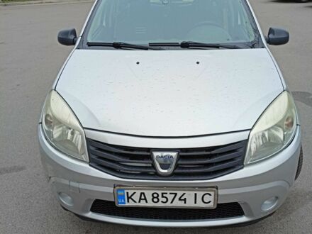 Сірий Дачія Sandero, об'ємом двигуна 1.1 л та пробігом 209 тис. км за 4800 $, фото 1 на Automoto.ua