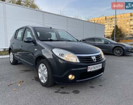 Сірий Дачія Sandero, об'ємом двигуна 1.6 л та пробігом 150 тис. км за 4900 $, фото 1 на Automoto.ua