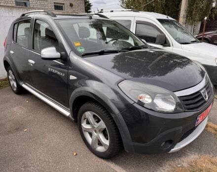 Сірий Дачія Sandero, об'ємом двигуна 1.6 л та пробігом 132 тис. км за 7449 $, фото 1 на Automoto.ua