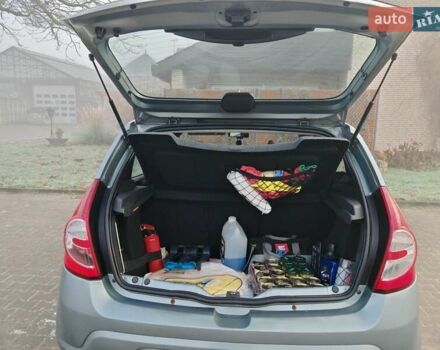 Синий Дачия Сандеро, объемом двигателя 1.6 л и пробегом 110 тыс. км за 4300 $, фото 9 на Automoto.ua