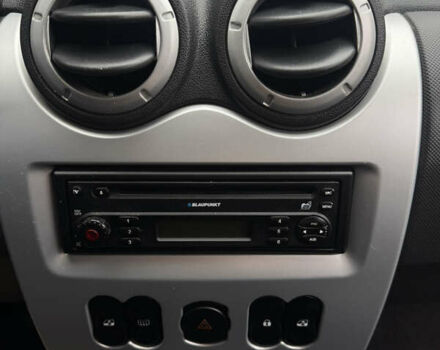 Синий Дачия Сандеро, объемом двигателя 1.6 л и пробегом 151 тыс. км за 5450 $, фото 23 на Automoto.ua