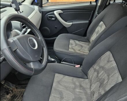 Синій Дачія Sandero, об'ємом двигуна 1.4 л та пробігом 171 тис. км за 4500 $, фото 7 на Automoto.ua
