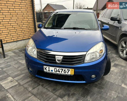 Синий Дачия Сандеро, объемом двигателя 1.6 л и пробегом 117 тыс. км за 4600 $, фото 1 на Automoto.ua
