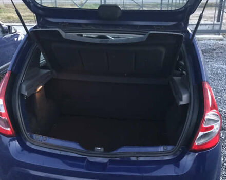 Синій Дачія Sandero, об'ємом двигуна 1.4 л та пробігом 90 тис. км за 3900 $, фото 4 на Automoto.ua