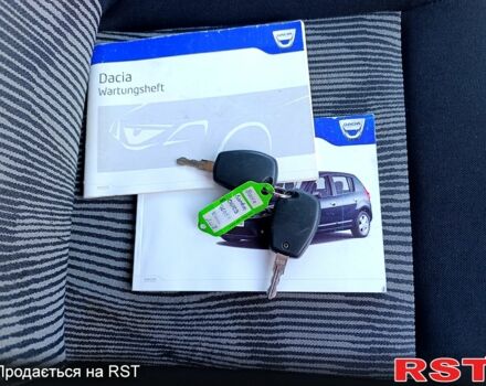 Синій Дачія Sandero, об'ємом двигуна 1.4 л та пробігом 160 тис. км за 4550 $, фото 6 на Automoto.ua