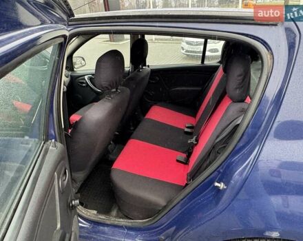Синій Дачія Sandero, об'ємом двигуна 1.15 л та пробігом 155 тис. км за 3299 $, фото 7 на Automoto.ua
