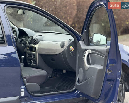Синій Дачія Sandero, об'ємом двигуна 1.39 л та пробігом 265 тис. км за 3999 $, фото 16 на Automoto.ua