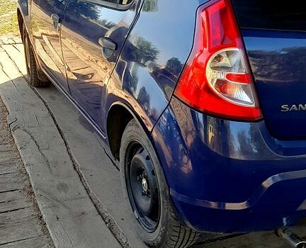 Синий Дачия Сандеро, объемом двигателя 1.4 л и пробегом 170 тыс. км за 4000 $, фото 2 на Automoto.ua