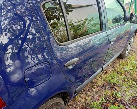 Синий Дачия Сандеро, объемом двигателя 1.1 л и пробегом 202 тыс. км за 3800 $, фото 5 на Automoto.ua