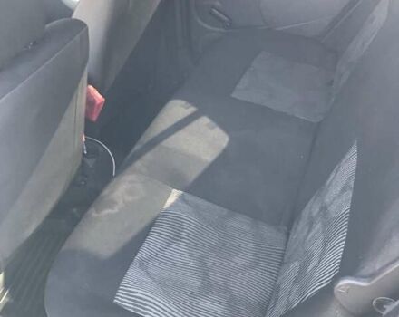 Дачія Sandero 2009 у Дніпро (Дніпропетровську) на Automoto.ua Синій Дачія Sandero, об'ємом двигуна 1.2 л та пробігом 380 тис. км за 4000 $, фото 4 на Automoto.ua