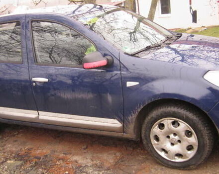 Синий Дачия Сандеро, объемом двигателя 1.4 л и пробегом 227 тыс. км за 3800 $, фото 2 на Automoto.ua