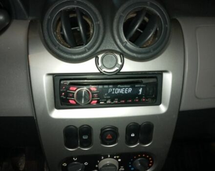 Синий Дачия Сандеро, объемом двигателя 1.4 л и пробегом 155 тыс. км за 4000 $, фото 7 на Automoto.ua