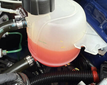 Синий Дачия Сандеро, объемом двигателя 1.2 л и пробегом 140 тыс. км за 4499 $, фото 140 на Automoto.ua